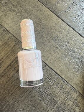 DND Nail Polish